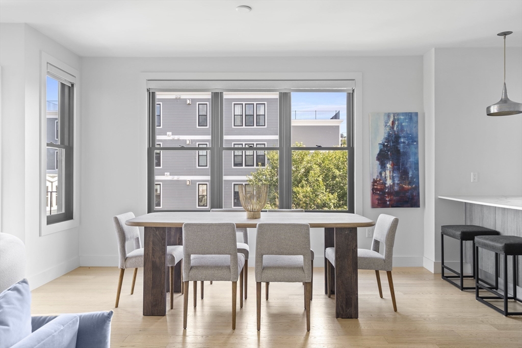 586 East 3rd Street, Unit 3 Boston, MA 02127 - Photo 11 of 35