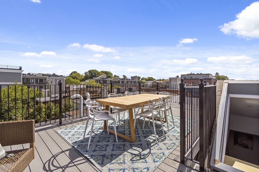 586 East 3rd Street, Unit 3 Boston, MA 02127 - Photo 29 of 35