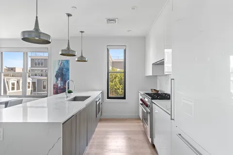 $1,625,000 | 586 East 3rd Street, Unit 3, Boston, MA 02127