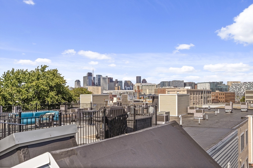 586 East 3rd Street, Unit 3 Boston, MA 02127 - Photo 32 of 35