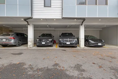 $1,625,000 | 586 East 3rd Street, Unit 3, Boston, MA 02127