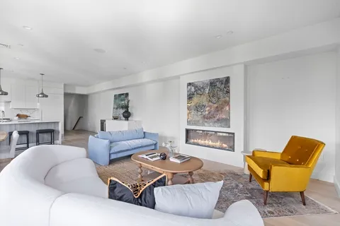 $1,625,000 | 586 East 3rd Street, Unit 3, Boston, MA 02127