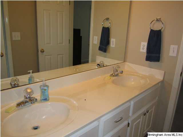 1008 Oak Tree Road Birmingham, AL 35244 - Photo 15 of 26