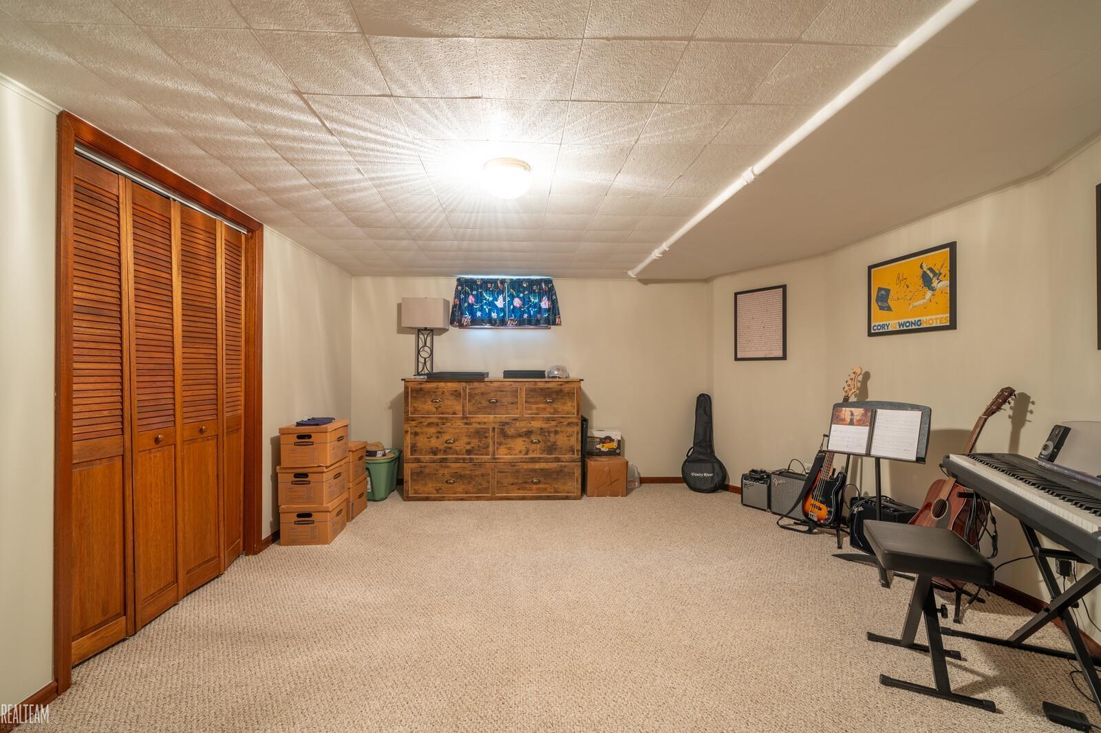 4113 Yankee Road St. Clair, MI 48079 - Photo 32 of 45 50189655-4468d4e9-58a6-4047-8272-55d926a0f3d8.JPG