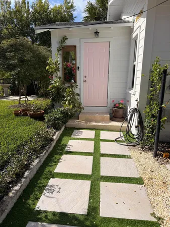 $3,200 | 4605 Garden Avenue, Unit 1, West Palm Beach, FL 33405