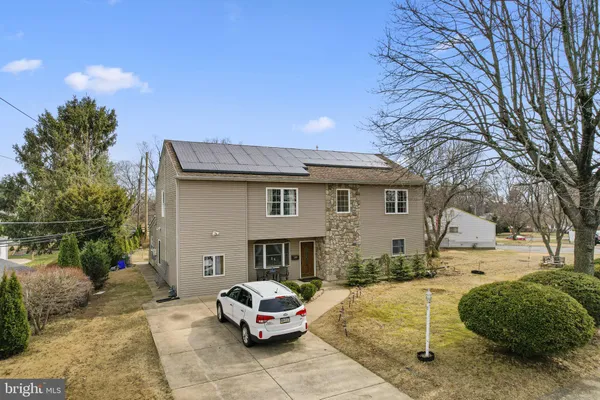 $700,000 | 608 East Pine Street, Feasterville-Trevose, PA 19053