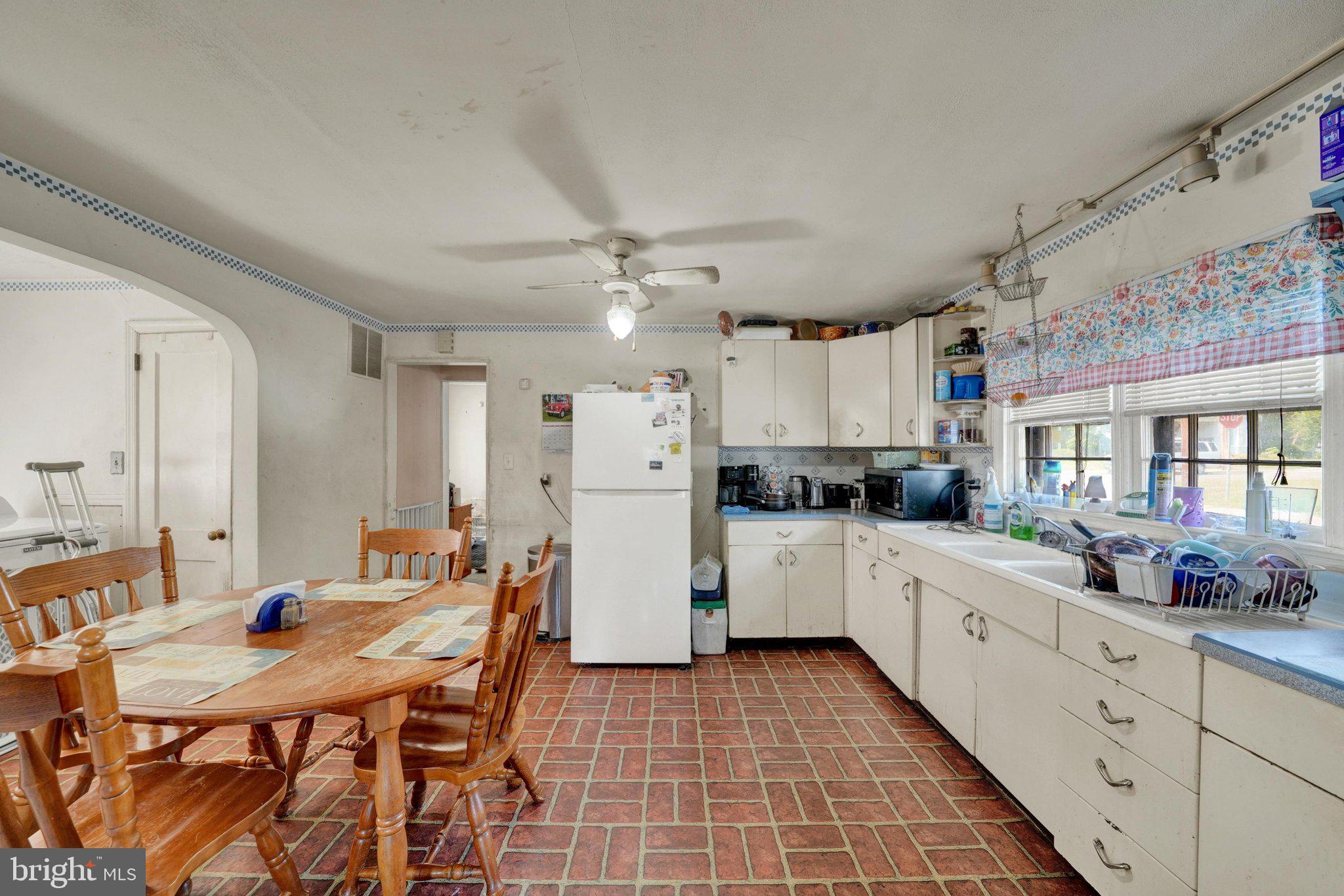 220 West Main Street Elkton, MD 21921 - Photo 5 of 14