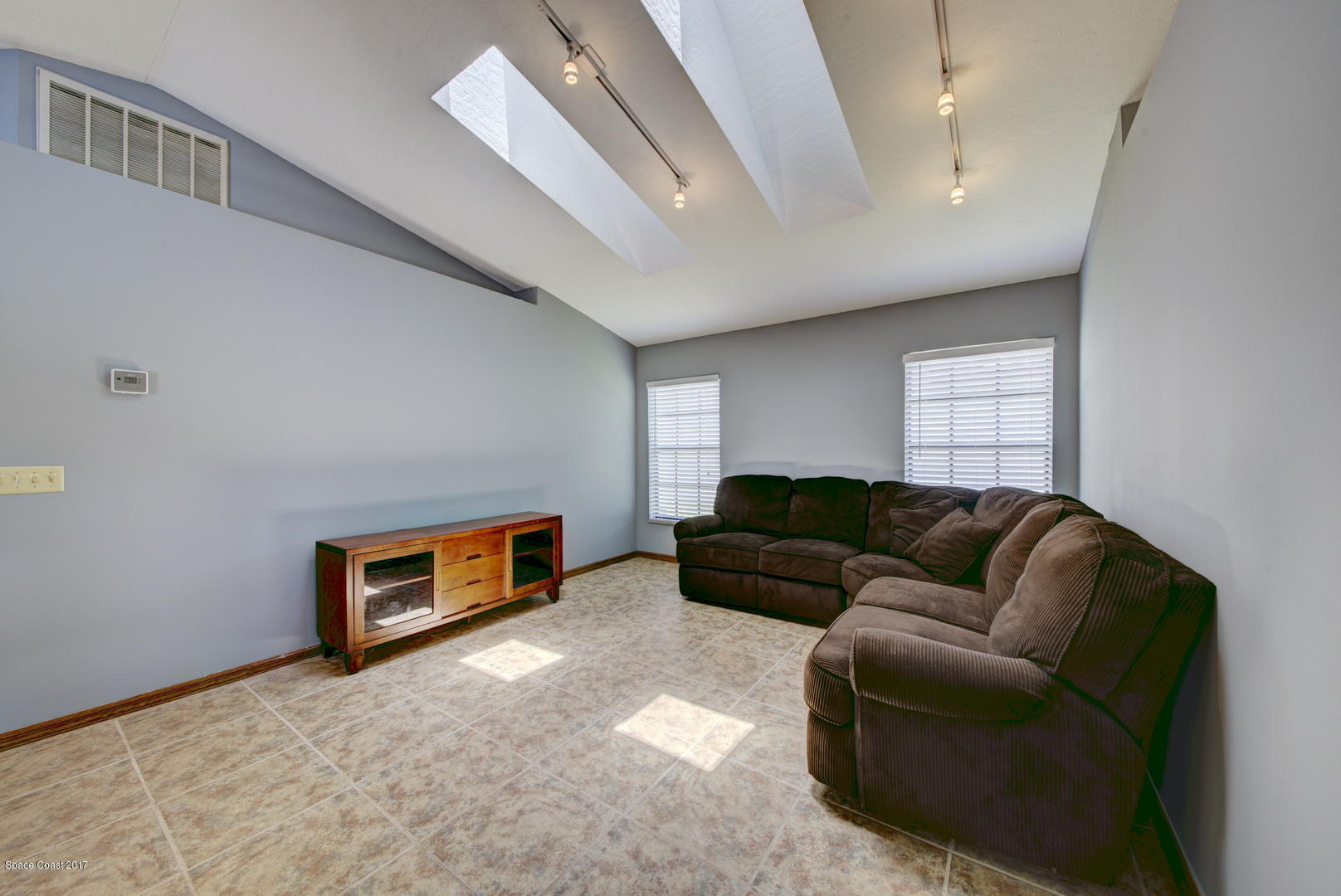 133 Oak Lake Road Melbourne, FL 32901 - Photo 25 of 45 Family Room with Tile Floor