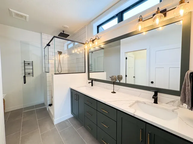 $639,900 | 106 19th Street Northeast, Barnesville, MN 56514