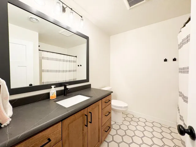 $639,900 | 106 19th Street Northeast, Barnesville, MN 56514