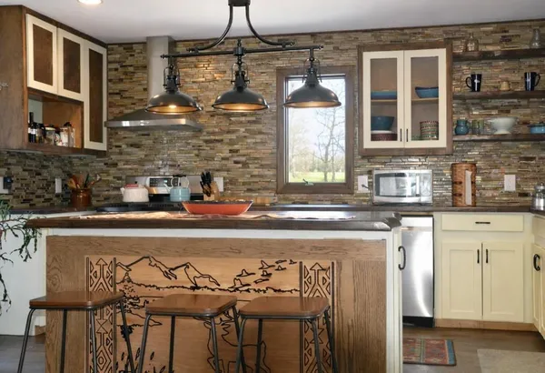 $225,000 | 925 Northeast 1021st Road, Osceola, MO 64776