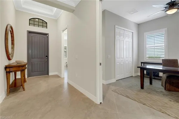 a view of a livingroom with furniture