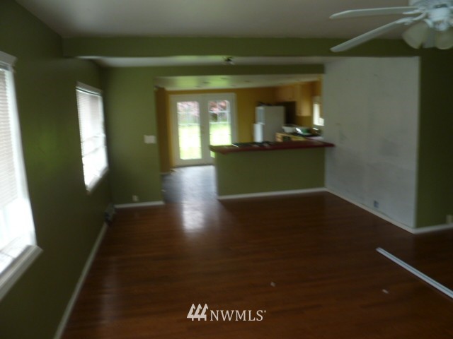 1004 North 29th Street Renton, WA 98056 - Photo 3 of 8