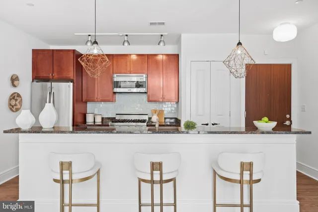 $699,900 | 1654 Euclid Street Northwest, Unit 204, Washington, DC 20009