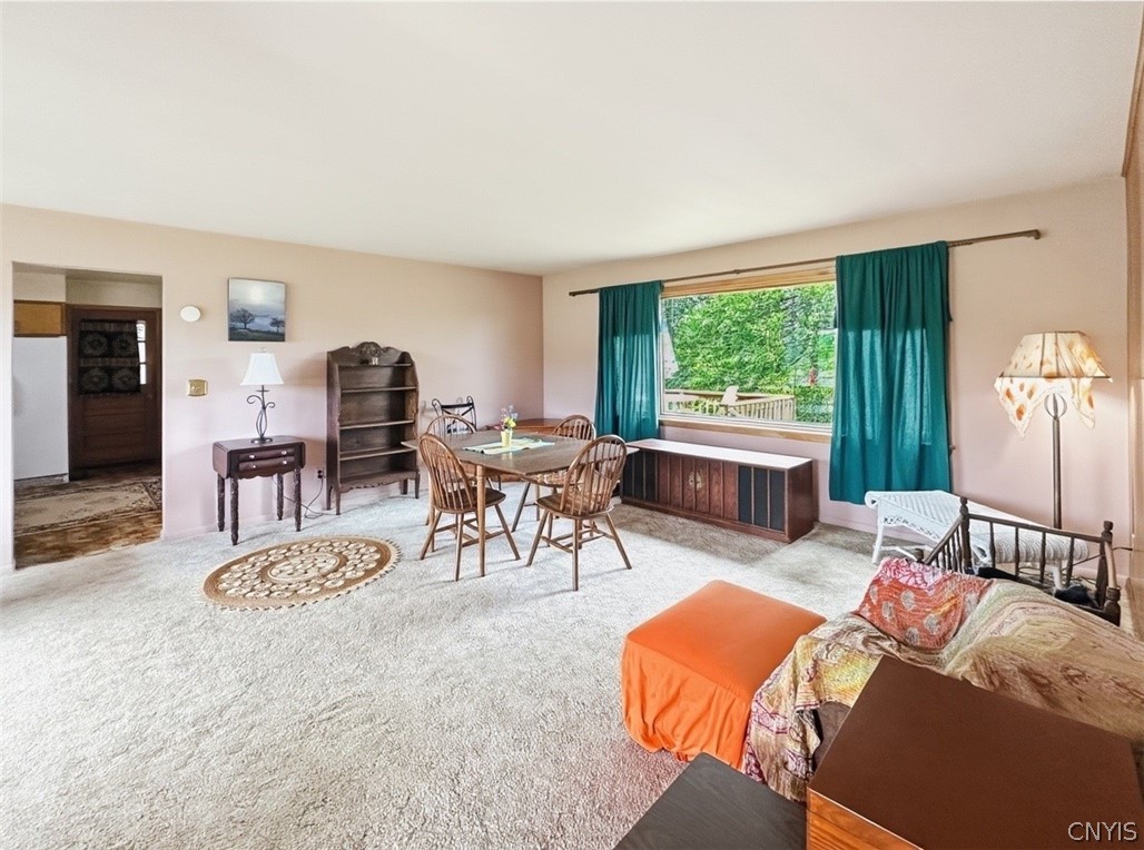 4095 Bleeker Road Vernon, NY 13477 - Photo 11 of 46 Large Living Room - As Is