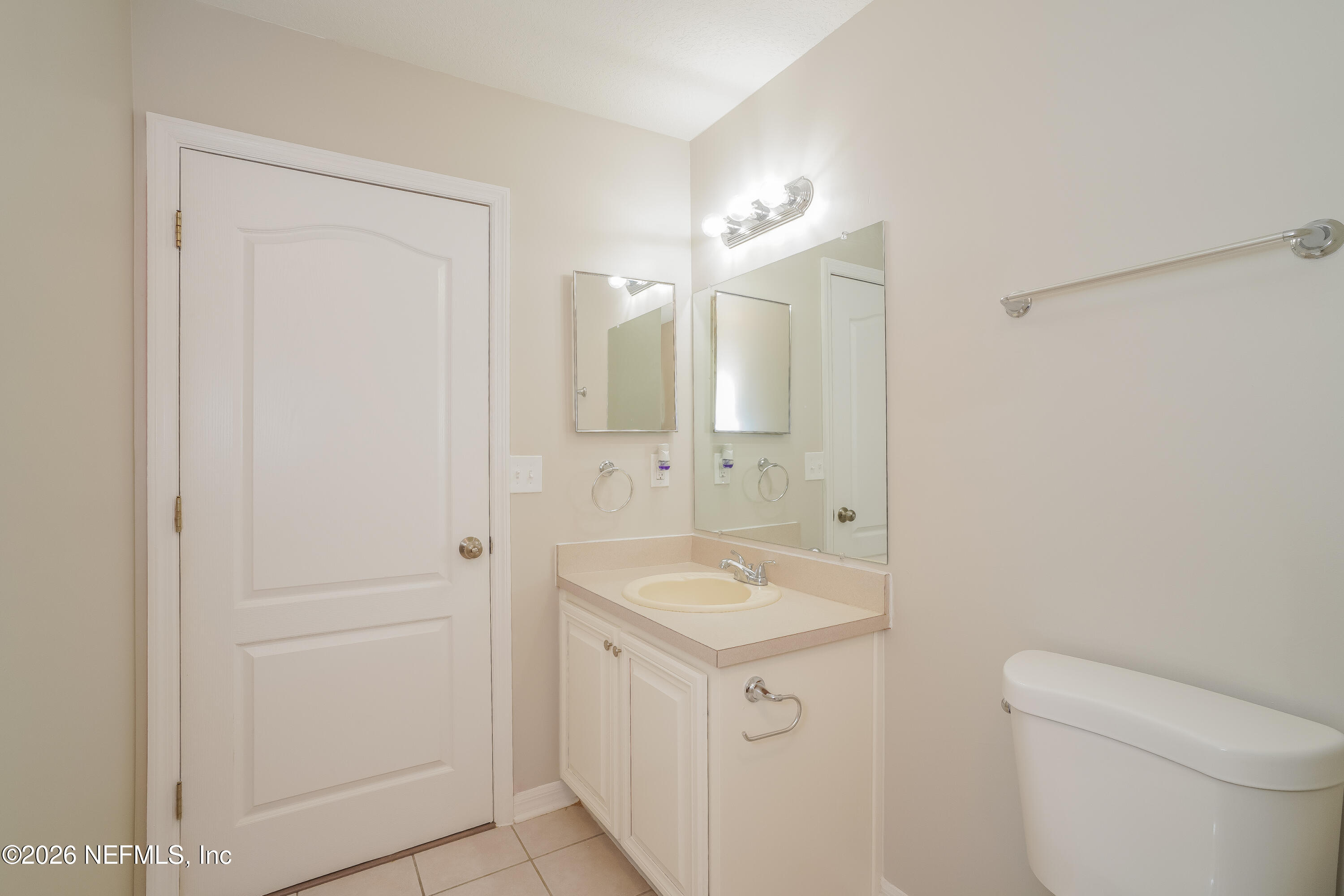 3159 Wavering Lane Middleburg, FL 32068 - Photo 16 of 17 013-photo-bathroom-11235553 (2)