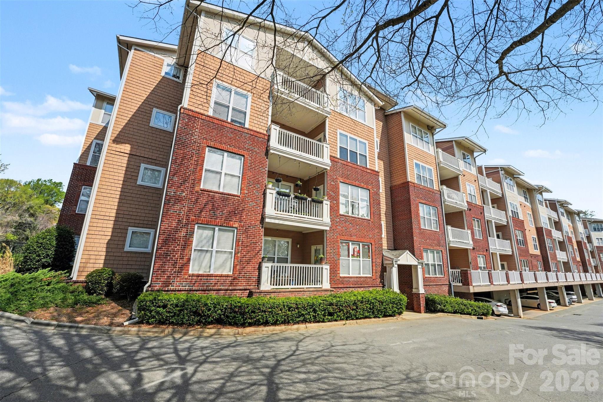 1000 East Woodlawn Road, Unit 111 Charlotte, NC 28209 - Photo 24 of 30