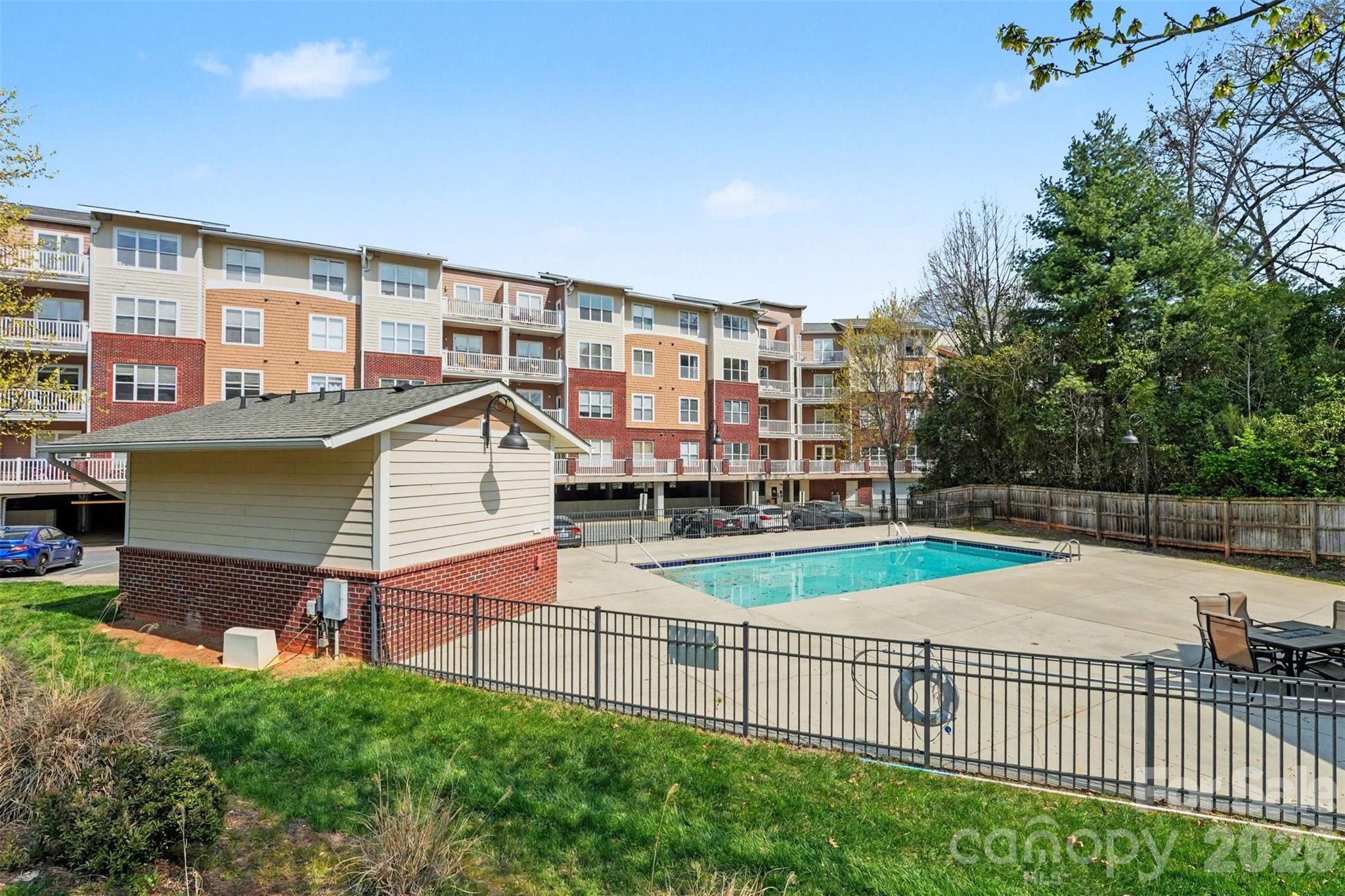 1000 East Woodlawn Road, Unit 111 Charlotte, NC 28209 - Photo 26 of 30