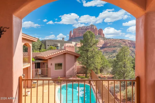 $2,400,000 | 225 Scenic Drive, Sedona, AZ 86336