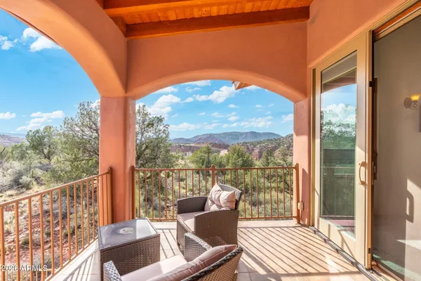 $2,400,000 | 225 Scenic Drive, Sedona, AZ 86336