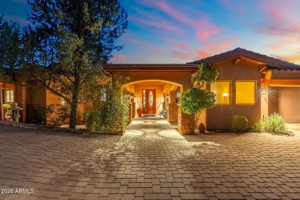$2,400,000 | 225 Scenic Drive, Sedona, AZ 86336