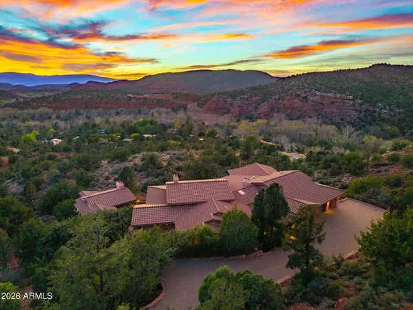$2,400,000 | 225 Scenic Drive, Sedona, AZ 86336