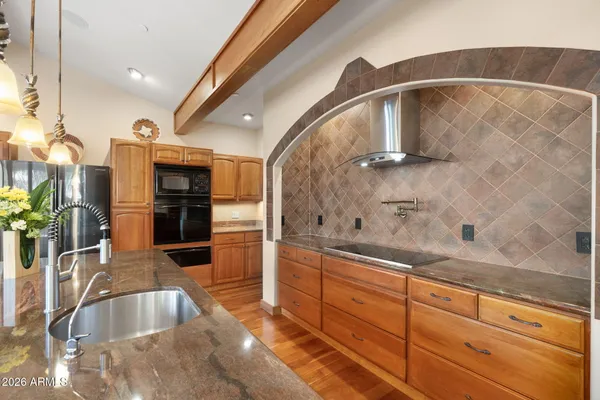 $2,400,000 | 225 Scenic Drive, Sedona, AZ 86336