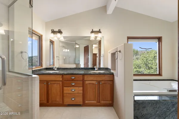 $2,400,000 | 225 Scenic Drive, Sedona, AZ 86336