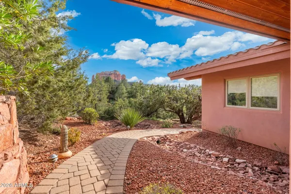 $2,400,000 | 225 Scenic Drive, Sedona, AZ 86336