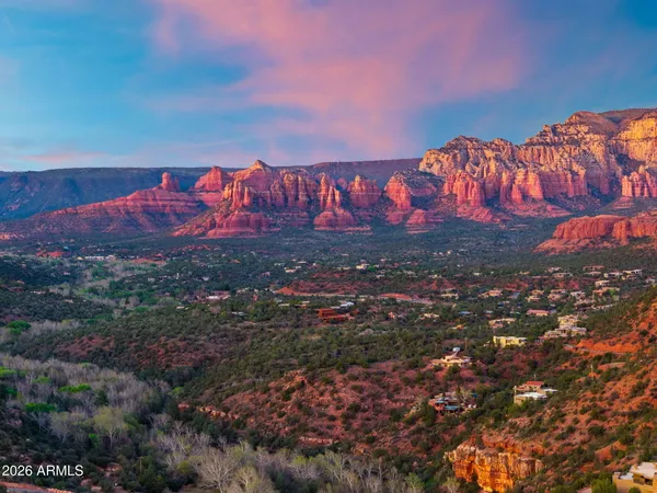 $2,400,000 | 225 Scenic Drive, Sedona, AZ 86336