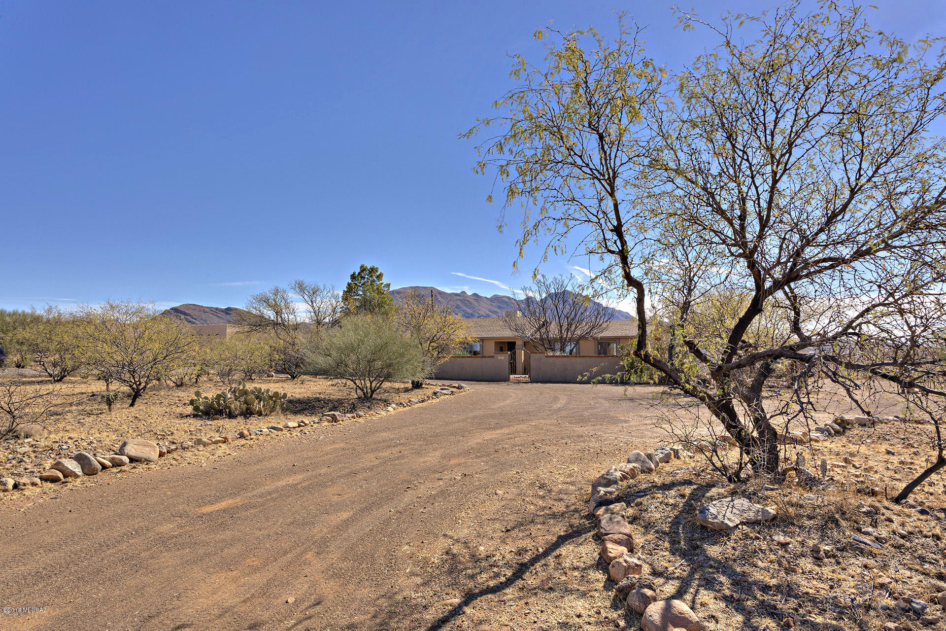 281 Camino Josefina Rio Rico, AZ 85648 - Photo 2 of 37