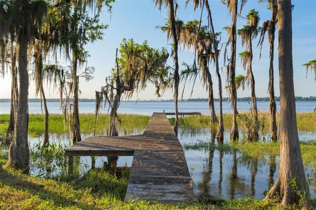 $1,060,000 | 2499 Southeast 30 Street, Melrose, FL 32666