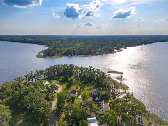 $1,060,000 | 2499 Southeast 30 Street, Melrose, FL 32666