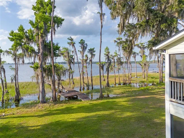 $1,060,000 | 2499 Southeast 30 Street, Melrose, FL 32666