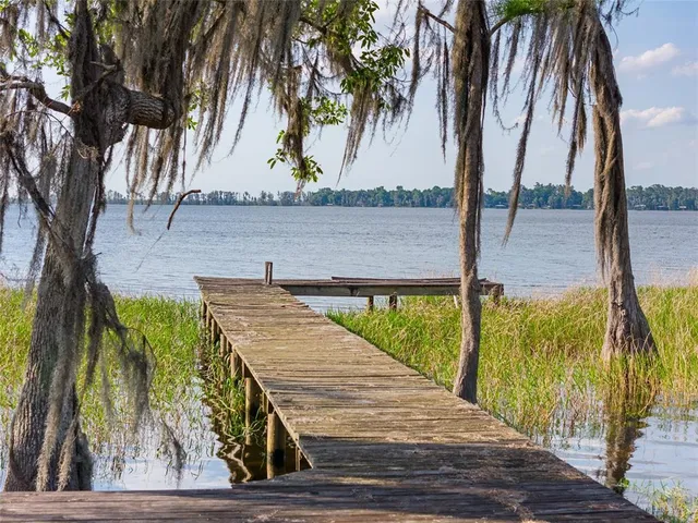 $1,060,000 | 2499 Southeast 30 Street, Melrose, FL 32666