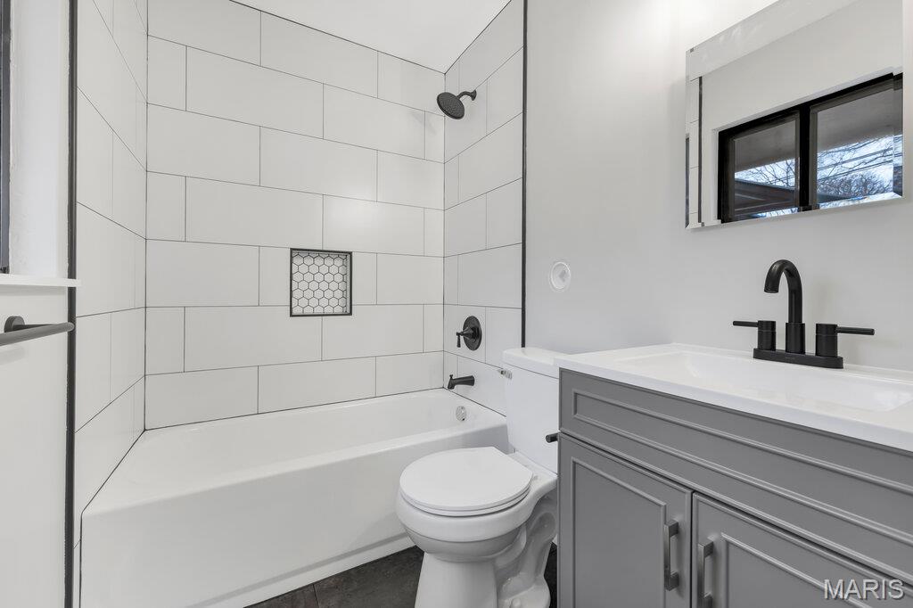 404 Spring Meadows Drive Ballwin, MO 63011 - Photo 20 of 26