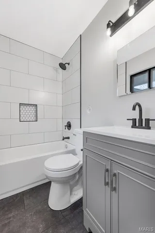 $259,900 | 404 Spring Meadows Drive, Ballwin, MO 63011