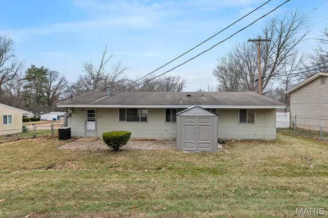 $259,900 | 404 Spring Meadows Drive, Ballwin, MO 63011