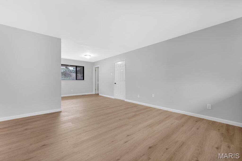 404 Spring Meadows Drive Ballwin, MO 63011 - Photo 4 of 26