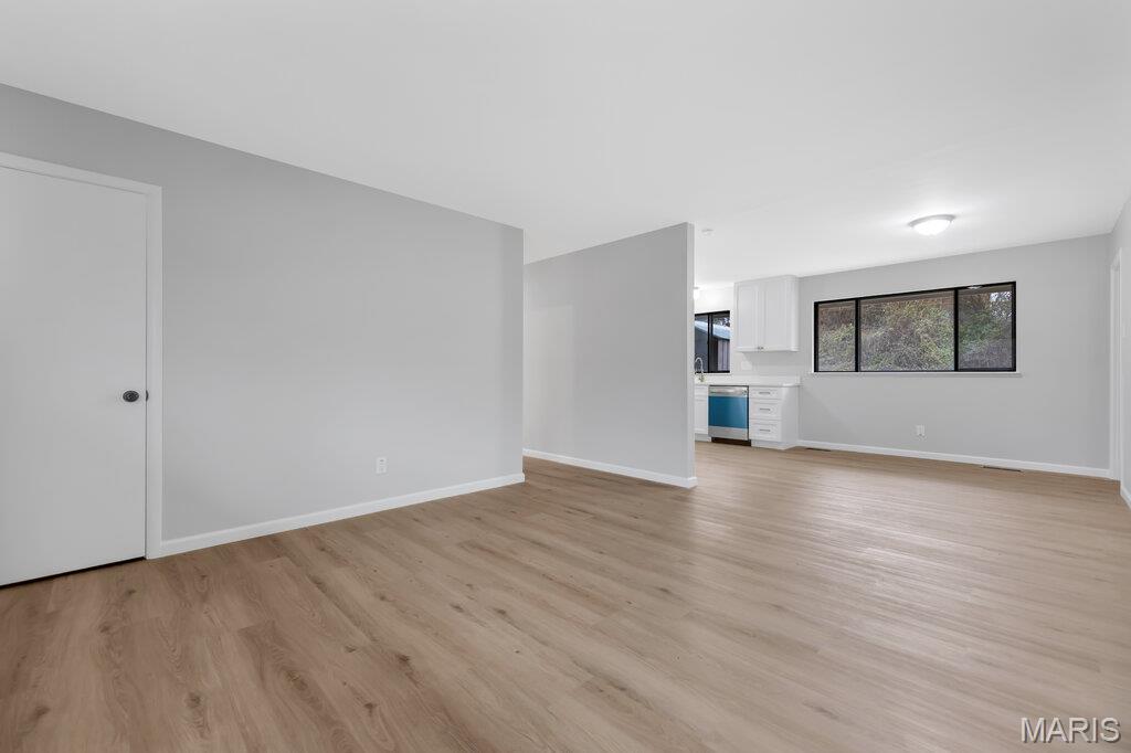 404 Spring Meadows Drive Ballwin, MO 63011 - Photo 5 of 26