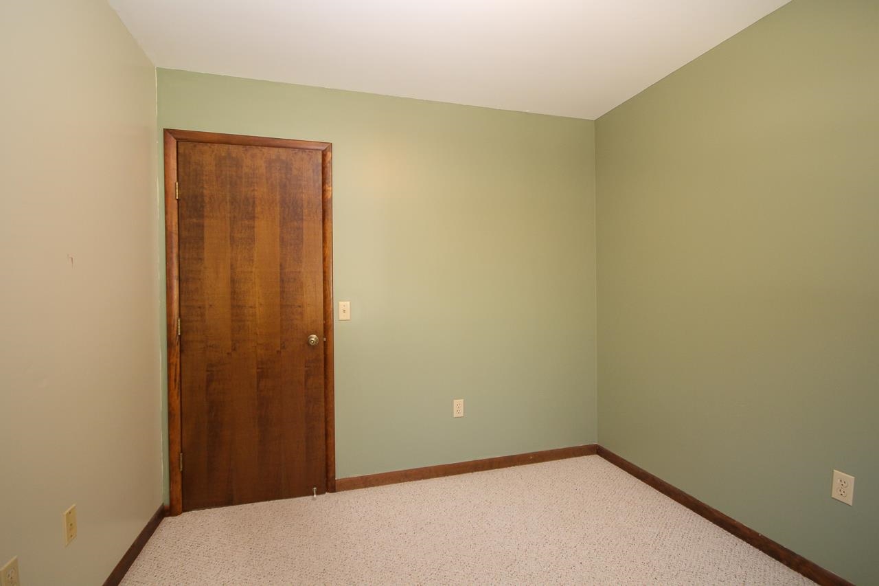 5689 Riverside Beach Drive Weidman, MI 48893 - Photo 22 of 48 1898469-21.JPG