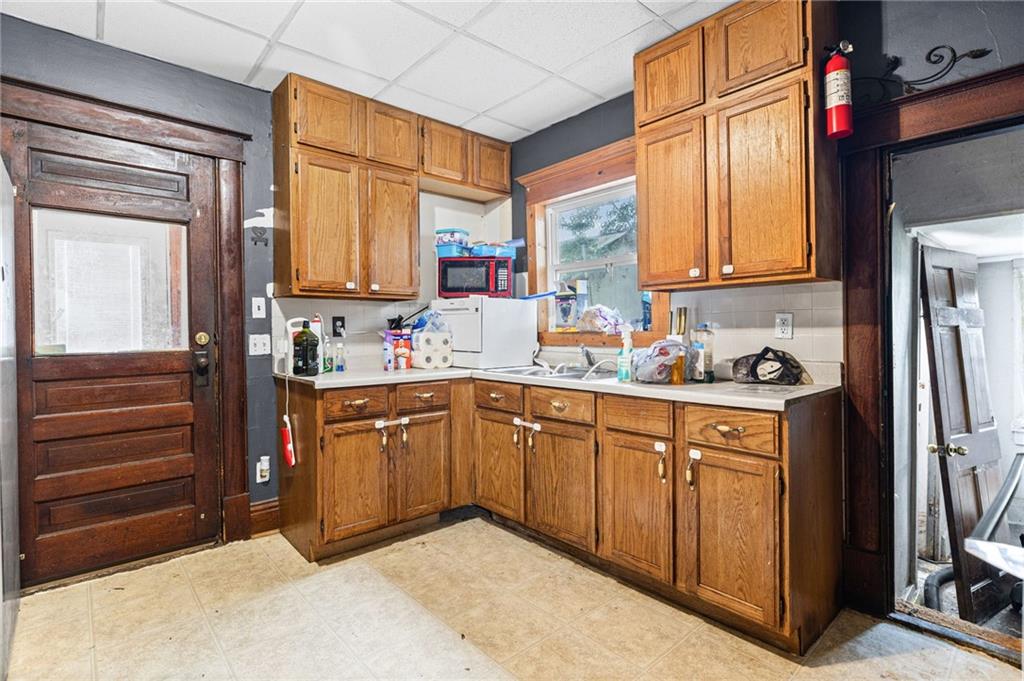 32473 Northeast Norton Road Garnett, KS 66032 - Photo 13 of 44