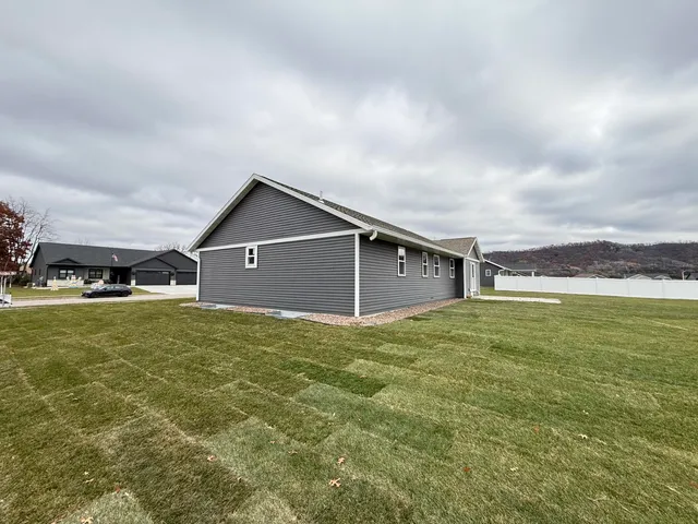 $539,900 | 1938 Arches Drive, Holmen, WI 54636