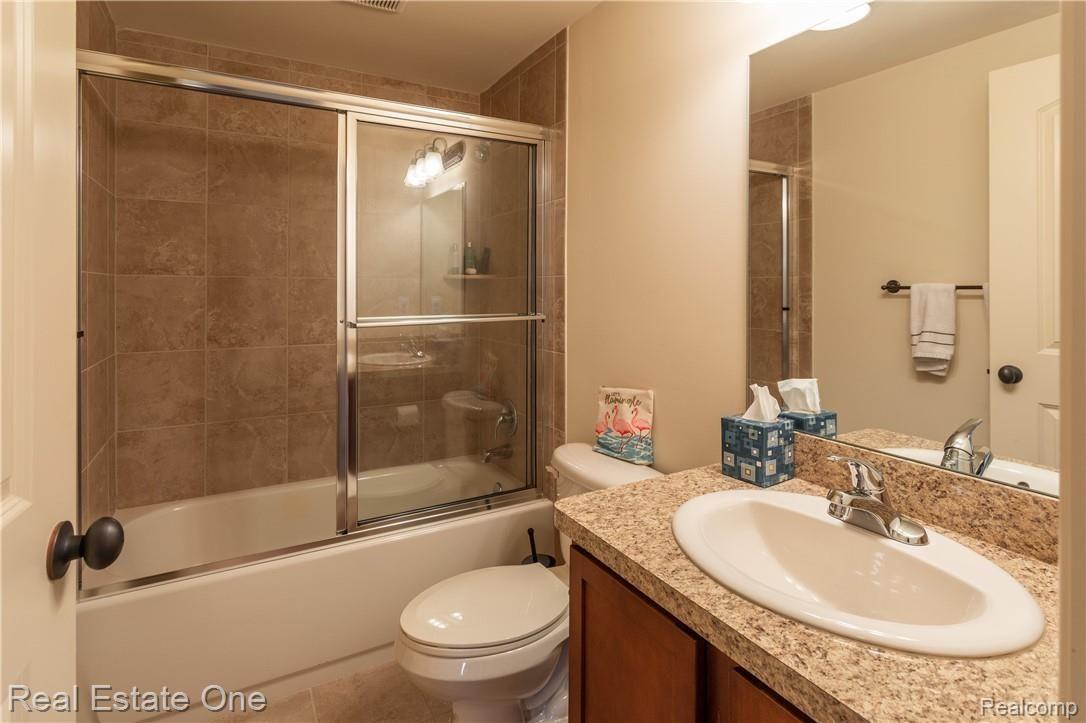 609 Mountain Circle, Unit 14 Rochester, MI 48306 - Photo 26 of 27 244A7283.jpg