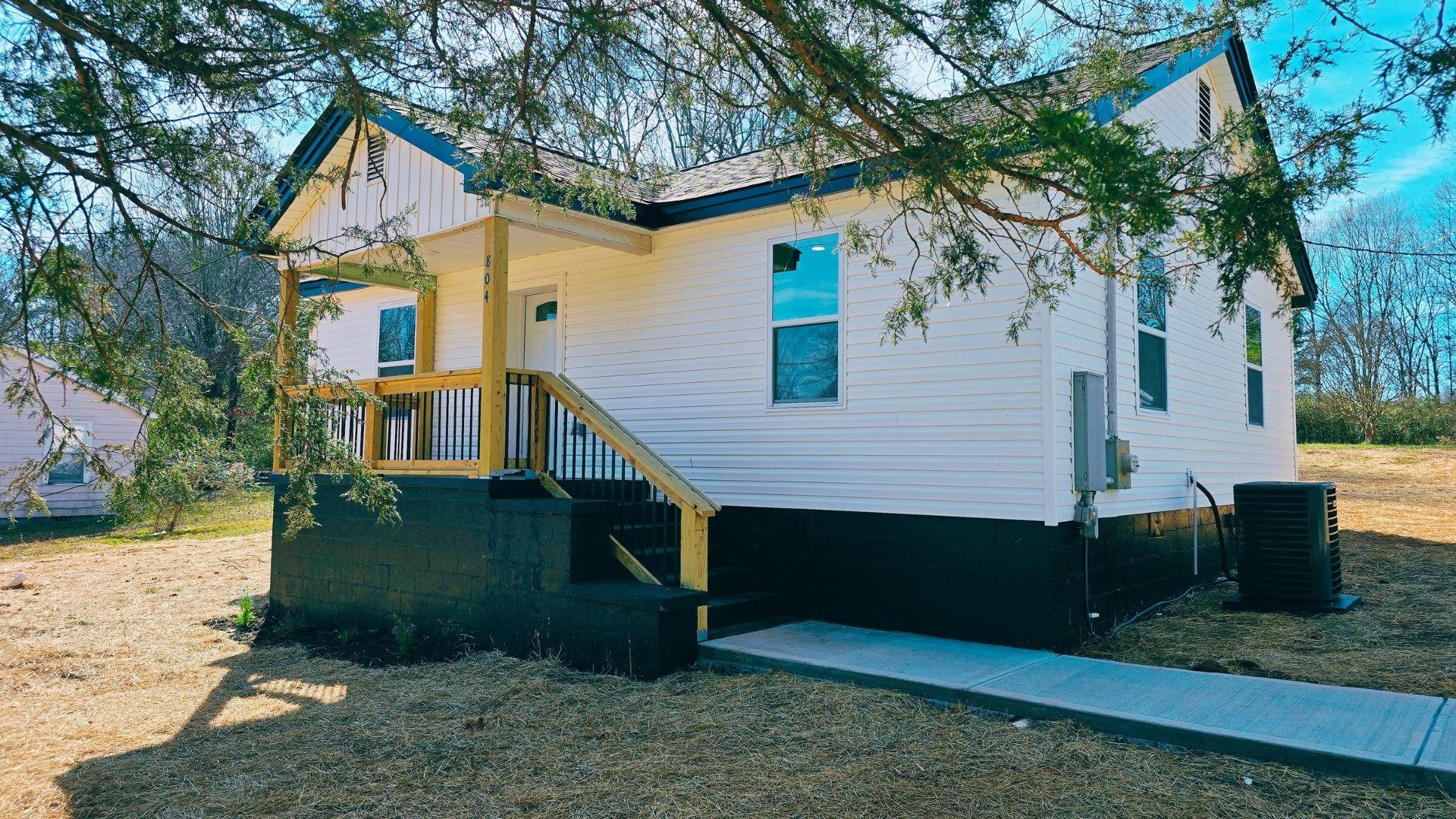 804 Staunton Bridge Road Greenville, SC 29611 - Photo 5 of 30 Gallery Image 5