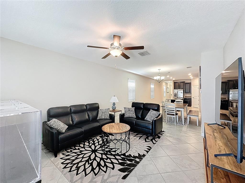 9633 Ivory Drive Ruskin, FL 33573 - Photo 14 of 45