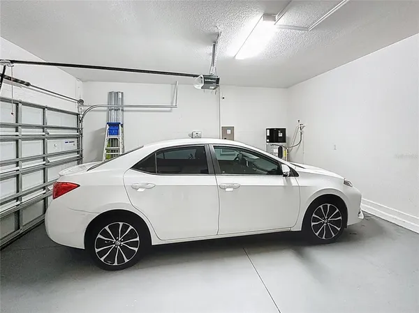 $329,900 | 9633 Ivory Drive, Ruskin, FL 33573