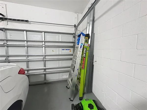 $329,900 | 9633 Ivory Drive, Ruskin, FL 33573