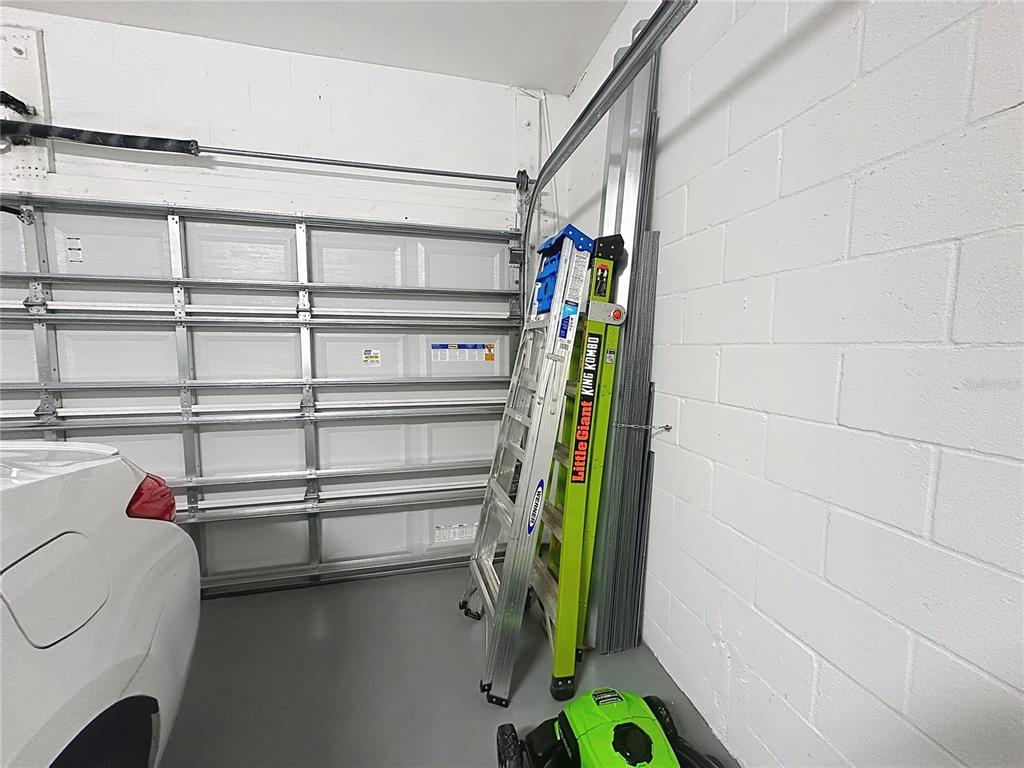 9633 Ivory Drive Ruskin, FL 33573 - Photo 32 of 45