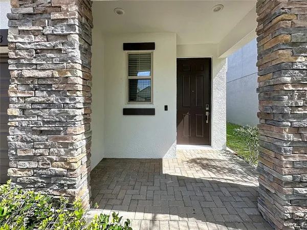 $329,900 | 9633 Ivory Drive, Ruskin, FL 33573